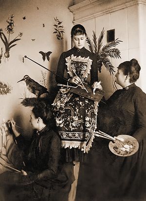 Великая княгиня Елизавета Федоровна за занятиями живописью. Конец 1880-х гг.