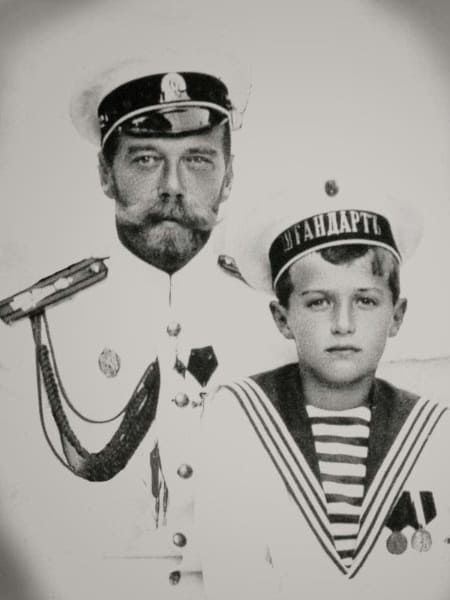 Государь император Николай II с сыном цесаревичем Алексеем
