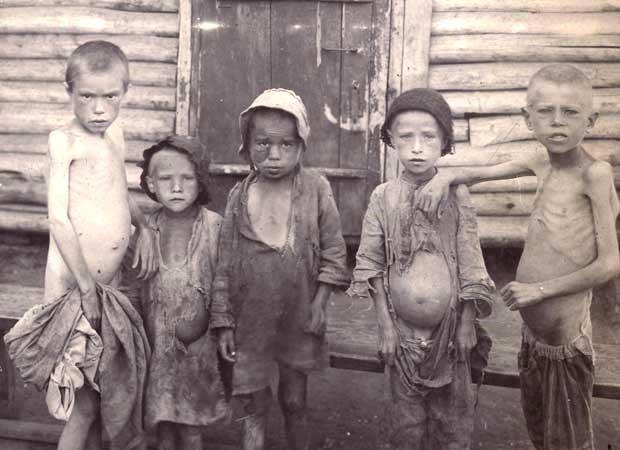 Последствия революции и гражданской войны: голодные дети, страна в руинах