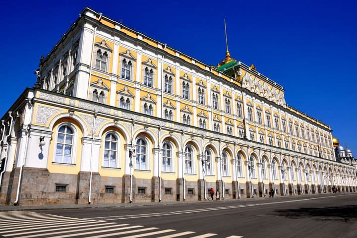 Петровский путевой дворец