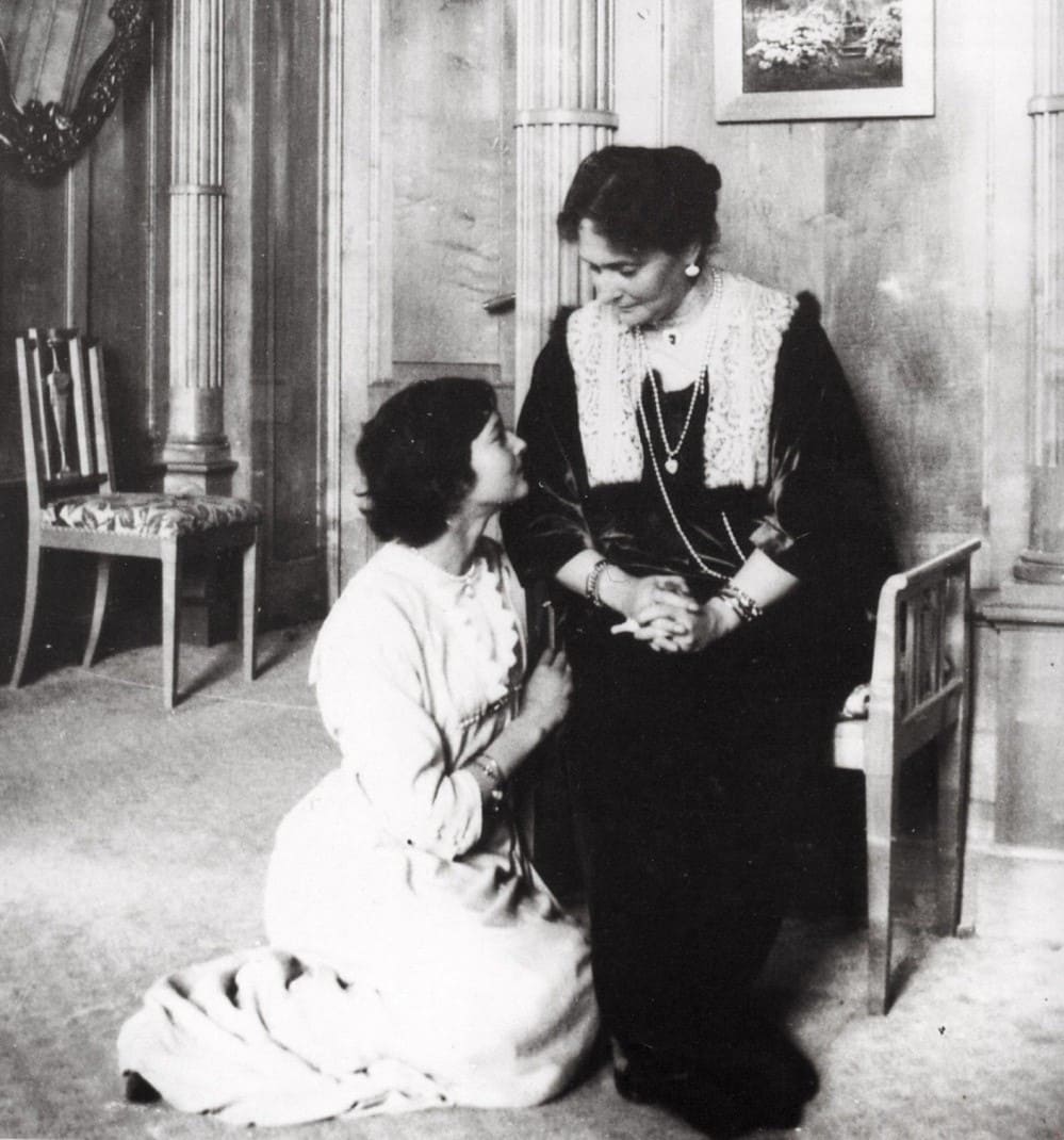 Татьяна с матерью императрицей Александрой Фёдоровной