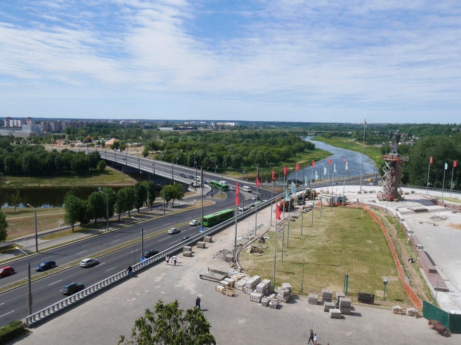 Площадь Славы, вид с балкона Ратуши