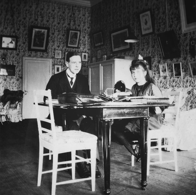 С. Гиббс и Великая княжна Анастасия С. Гиббс и Великая княжна Анастасия