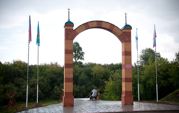Триумфальная арка в Мариинске