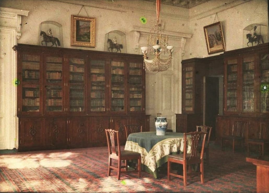  Библиотека в Александровском дворце. Фото 1917 года