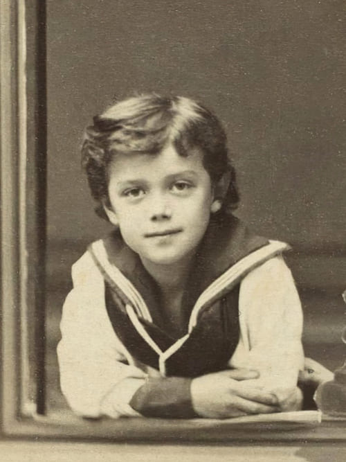 Цесаревич в возрасте 7-8 лет (около 1875 г.)