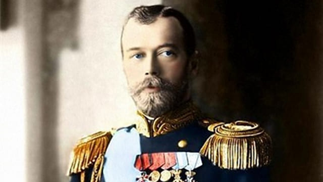 «Заменить Верховного мог только Государь». Николай Второй: «Возложенное на Меня свыше бремя Царского служения родине повелевает Мне... отстоять от покушений врага Русскую Землю»