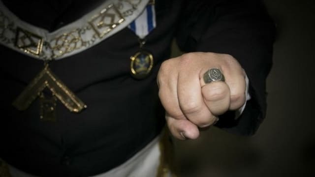 Масоны и февральская революция. Василий Иванов: «По этому плану предполагалось Царя арестовать и увезти в ссылку, а Царицу заключить в монастырь, говорили об изгнании, не отвергалась и мысль об убийстве»